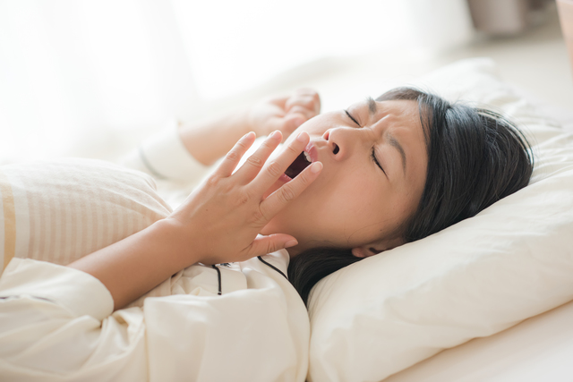 室内で安全簡単！ 狭いスペースでも大丈夫！ 良い睡眠効果のためのエクササイズ